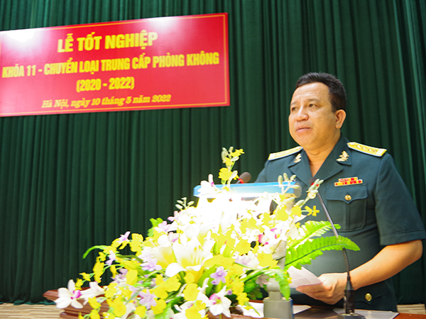 Trường Cao đẳng Kỹ thuật PK-KQ tổ chức Lễ tốt nghiệp khóa K11 - Chuyển loại trung cấp Phòng không