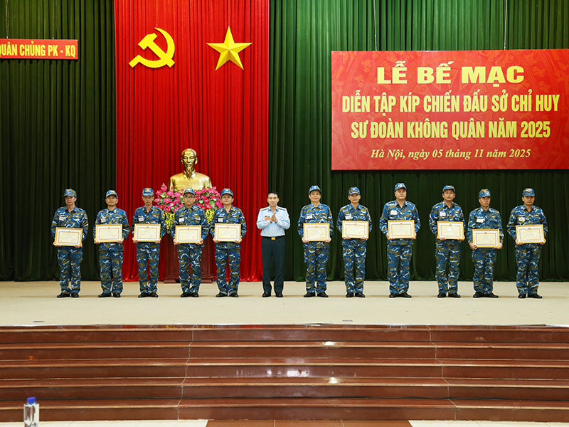 Quân chủng Phòng không - Không quân Bế mạc Diễn tập kíp chiến đấu Sở Chỉ huy sư đoàn Không quân năm 2025