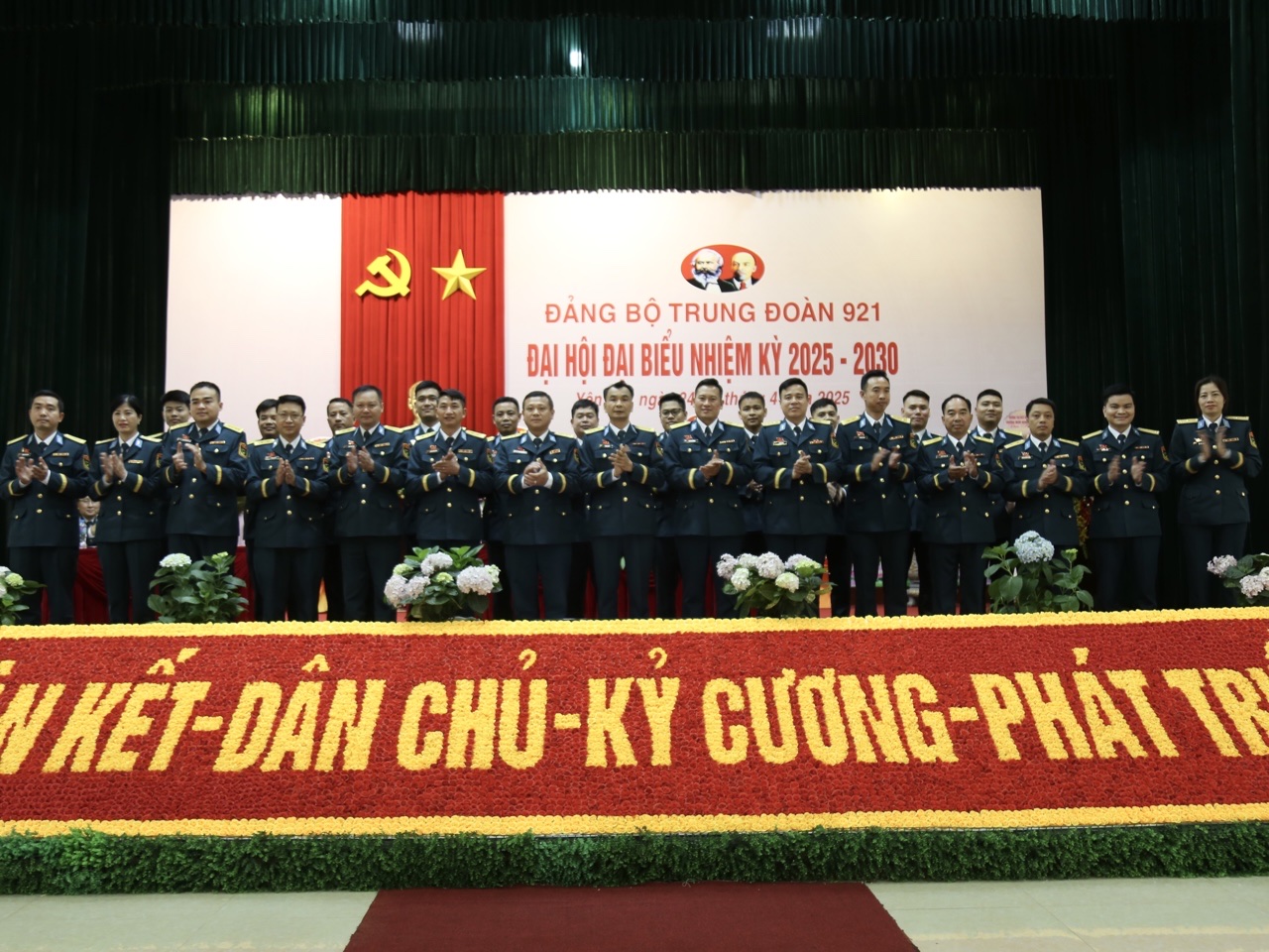 Đảng bộ Trung đoàn 921 tổ chức thành công Đại hội đại biểu làm trước