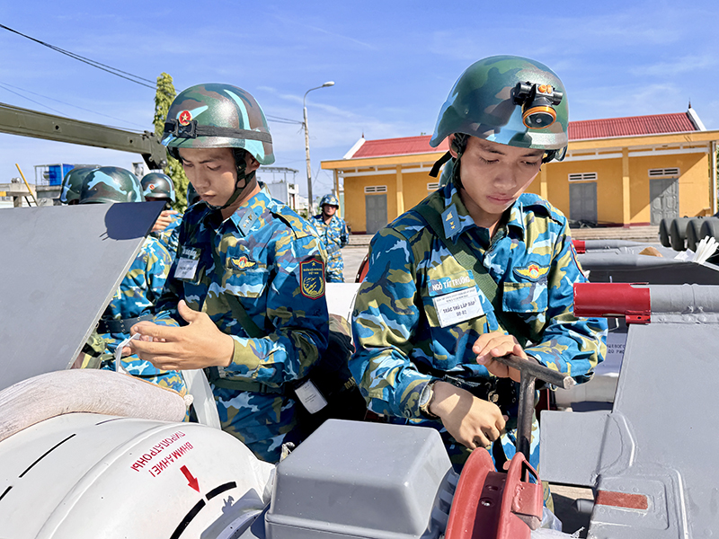 Quân chủng Phòng không - Không quân Bế mạc diễn tập chiến thuật phân đội kỹ thuật tên lửa phòng không S-125M