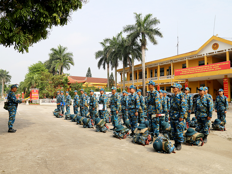 Trung đoàn 218 tổ chức Diễn tập chỉ huy - cơ quan 1 bên, 2 cấp trên bản đồ về động viên, có thực hành tiếp nhận quân nhân dự bị năm 2025.