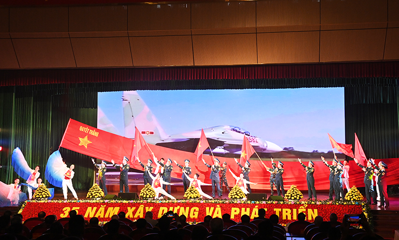 Tổng Công ty ACC và Công ty ADCC kỷ niệm 35 năm Ngày truyền thống và đón nhận Huân chương Bảo vệ Tổ quốc hạng Nhất, Nhì