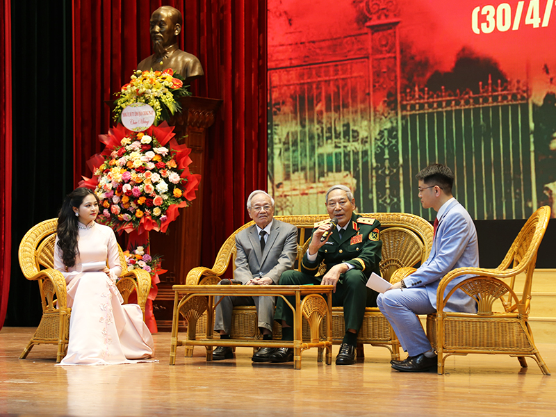 Đại học Bách Khoa Hà Nội phối hợp với Quân chủng PK-KQ  tổ chức Lễ kỷ niệm chào mừng kỷ niệm 50 năm Ngày hội “Thống nhất non sông”