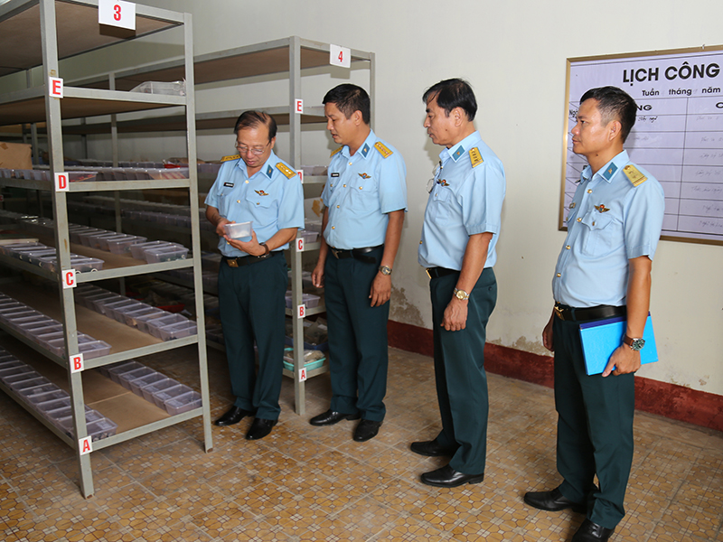 Quân chủng Phòng không - Không quân kiểm tra xây dựng đơn vị vững mạnh toàn diện “mẫu mực, tiêu biểu” tại Trung đoàn 917 và Trung đoàn 261
