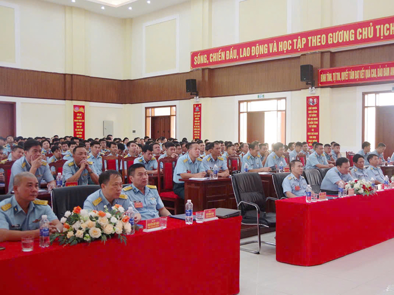 Quân chủng Phòng không - Không quân bế mạc Hội thao bay buồng tập lái máy bay Su-22 năm 2025