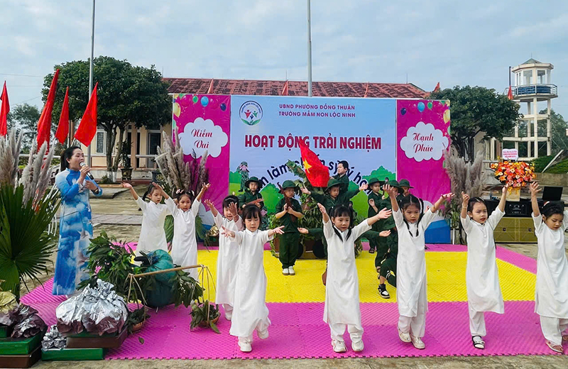 Trung đo&agrave;n 290 tổ chức nhiều hoạt động d&acirc;n vận dịp kỷ niệm 81 năm ng&agrave;y th&agrave;nh lập Qu&acirc;n đội nh&acirc;n d&acirc;n Việt Nam