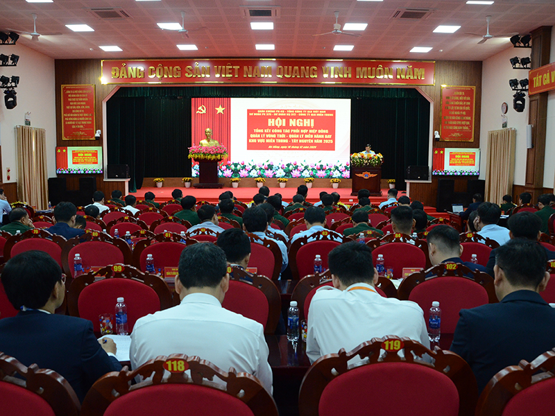 Các đơn vị trên địa bàn miền Trung - Tây Nguyên tổng kết công tác quản lý vùng trời, quản lý điều hành bay năm 2025