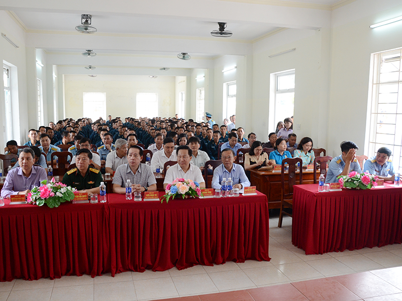 Đoàn công tác thành phố Thủ Đức thăm Tiểu đoàn Huấn luyện chiến sĩ mới, Sư đoàn 375