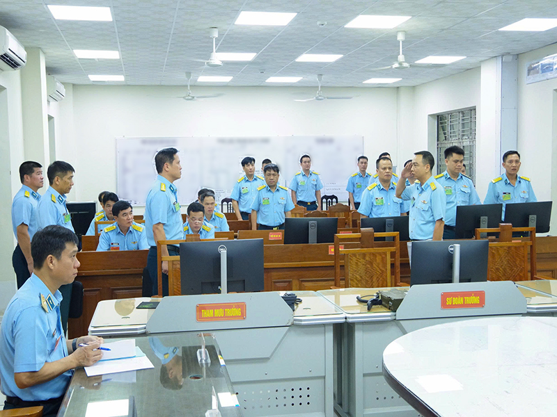 Quân chủng Phòng không - Không quân tổ chức Diễn tập Chỉ huy - Tham mưu 1 bên, 2 cấp trên bản đồ, có một phần thực binh cho các đơn vị Miền Trung