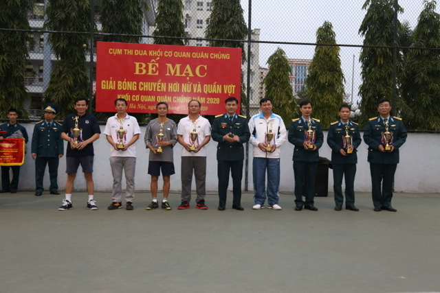 Cụm thi đua khối cơ quan Quân chủng PK-KQ tổ chức giải thi đấu giao hữu thể thao
