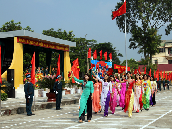 Trường Trung cấp Kỹ thuật PK-KQ khai giảng năm học 2016-2017