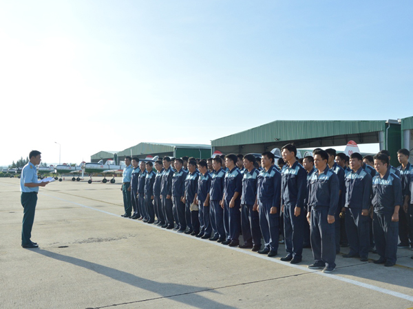 Trung đoàn 920 (Trường Sĩ quan Không quân) tổ chức thành công ban bay cán bộ