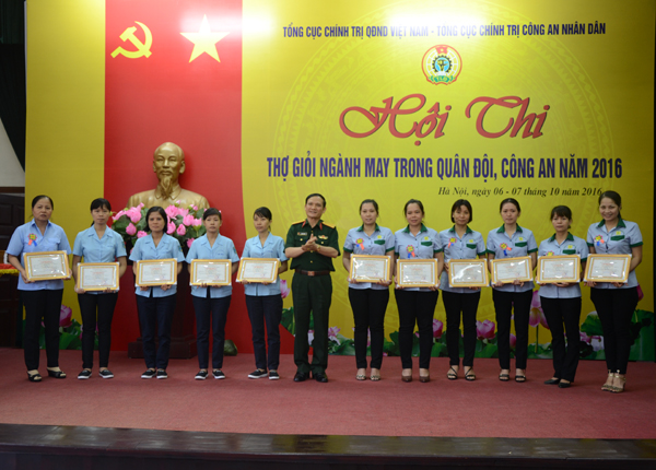 Cả 4 thí sinh của Công ty cổ phần May X19 đạt danh hiệu