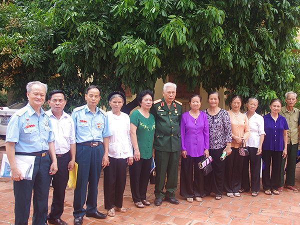 Tình người Yên Nghĩa