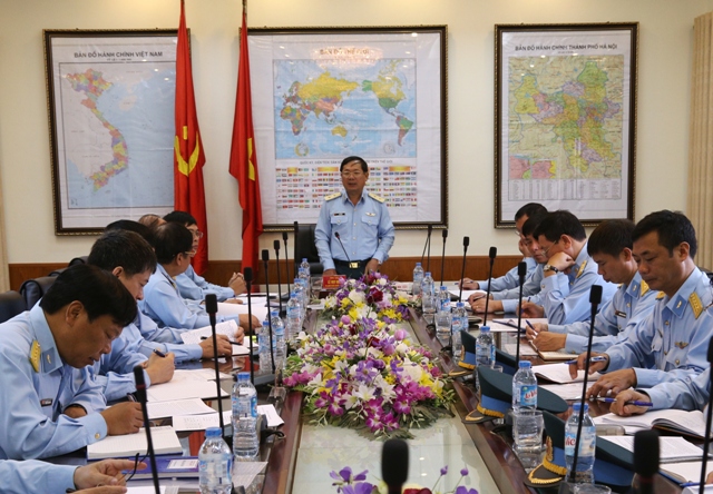 Tư lệnh Quân chủng kiểm tra Lữ đoàn 26 và Trung đoàn 240