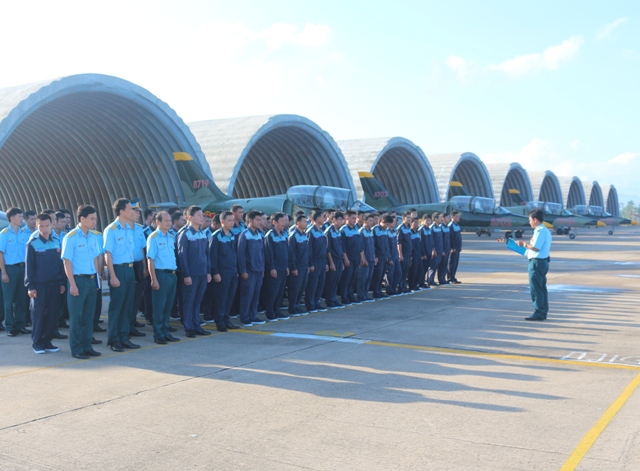 Trường Sĩ quan Không quân tổ chức thành công ban bay mẫu tại Trung đoàn 910