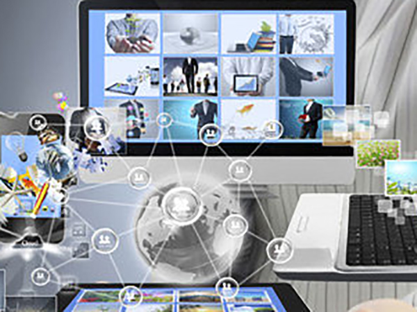 Tỉnh táo khi tiếp nhận thông tin trên điện thoại và internet