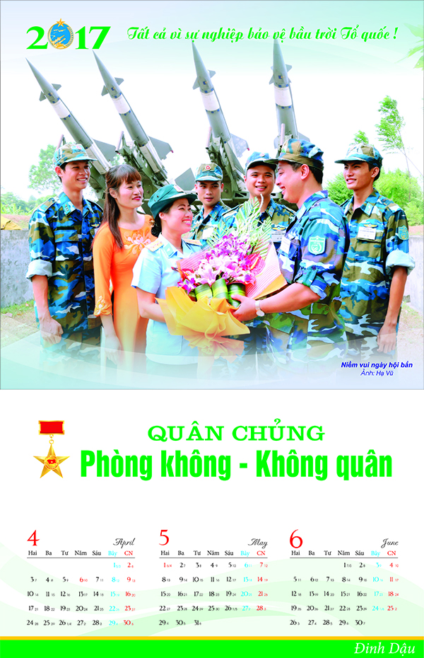 Báo Phòng không-Không quân giới thiệu mẫu Lịch năm 2017