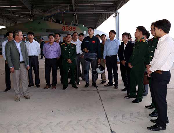 Trung đoàn 927 (Sư đoàn 371) gặp mặt đoàn kết quân - dân trên địa bàn đóng quân