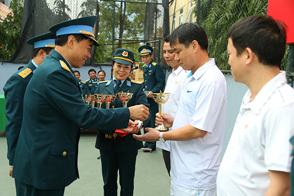Bế mạc Giao hữu Thể thao Cục Chính trị