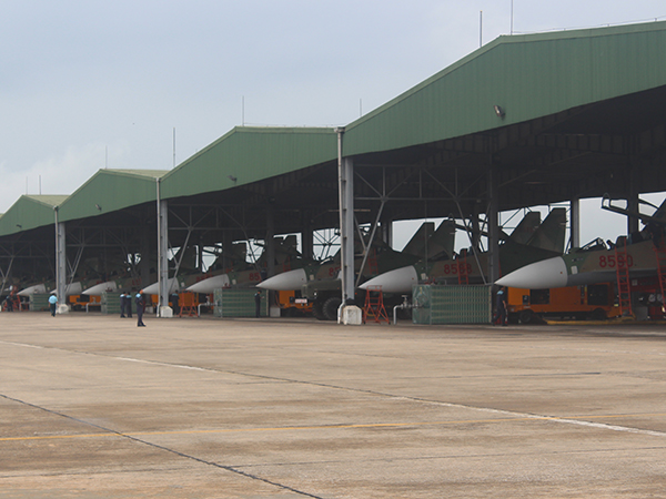 Sư đoàn 371 và Lữ đoàn 918 tổ chức thành công ban bay cán bộ trên máy bay Su-30MK2 và máy bay Casa-212