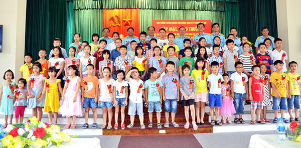 Hội đồng quân nhân cơ quan Cục Kỹ thuật gặp mặt, trao thưởng cho các cháu đạt thành tích xuất sắc năm học 2017- 2018