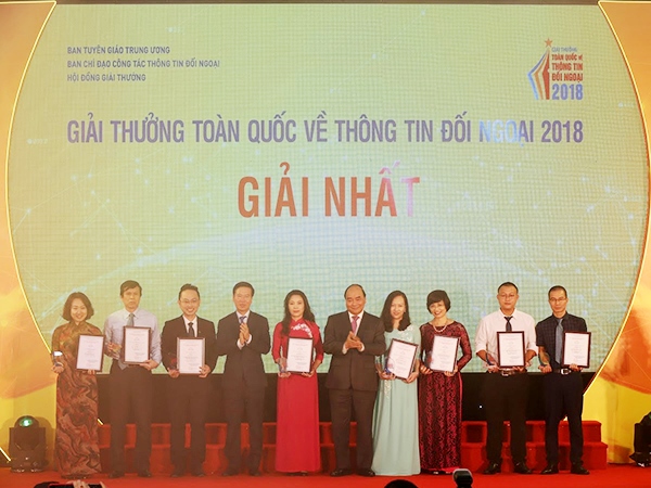 90 tác phẩm báo chí, sách, được trao Giải thưởng toàn quốc về thông tin đối ngoại năm 2018