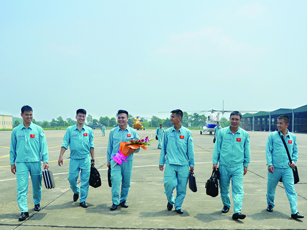 Đào tạo học viên phi công ở Trung đoàn 916
