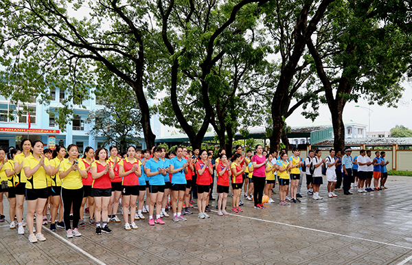 Cụm Thi đua khối cơ quan Quân chủng khai mạc giải bóng chuyền hơi nữ và quần vợt mở rộng năm 2019