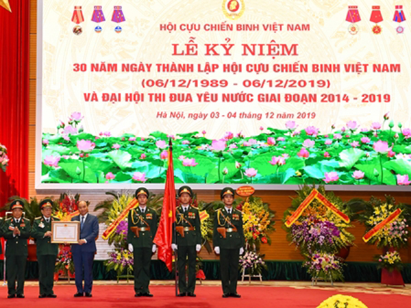 Hội Cựu chiến binh Việt Nam kỷ niệm 30 năm Ngày thành lập và đón nhận Huân chương Lao động hạng Nhất