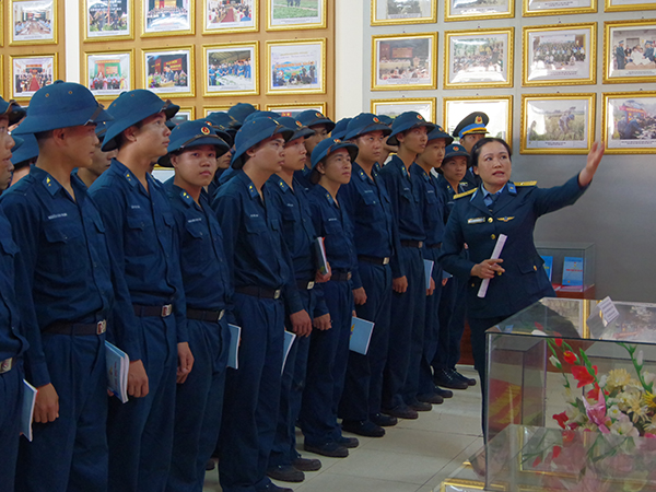 Sư đoàn 365 giáo dục truyền thống cho chiến sĩ mới