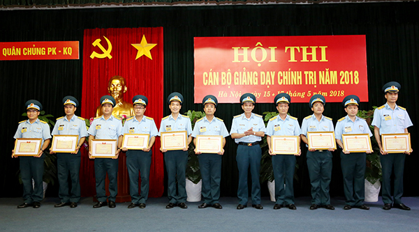 Chặt chẽ, hiệu quả, an toàn và những vấn đề đặt ra