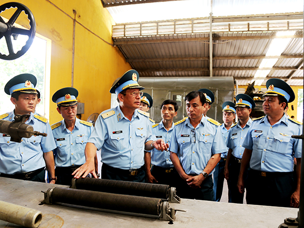 Quân chủng Phòng không - Không quân kiểm tra Kho K334, Cục Kỹ thuật và Tiểu đoàn 170, Trung đoàn 276, Sư đoàn 367