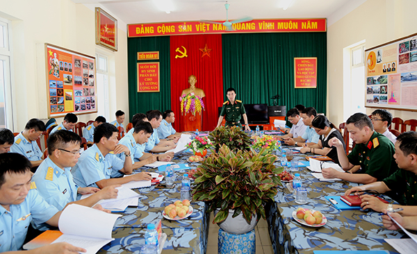 Đoàn công tác liên Bộ khảo sát tại Quân chủng Phòng không - Không quân
