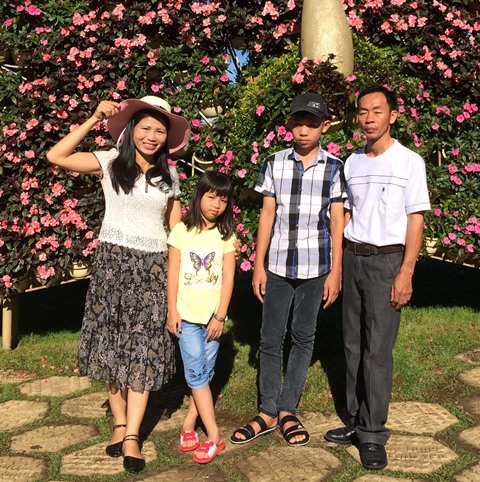 Hạnh phúc từ trong gian khó