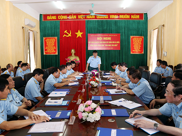 Quân chủng tổ chức Đoàn tham quan xây dựng đơn vị điểm VMTD
