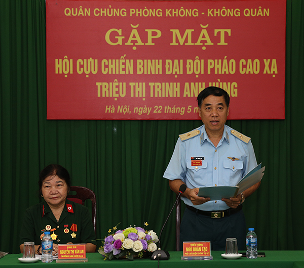Quân chủng Phòng không-Không quân gặp mặt CCB Đại đội nữ Pháo cao xạ Triệu Thị Trinh Anh hùng.