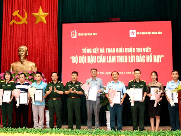 25 tác phẩm được trao giải Cuộc thi viết “Bộ đội Hậu cần làm theo lời Bác Hồ dạy”