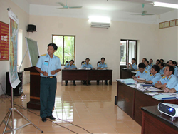 Hội thi cán bộ giảng dạy chính trị Quân chủng Phòng không-Không quân.