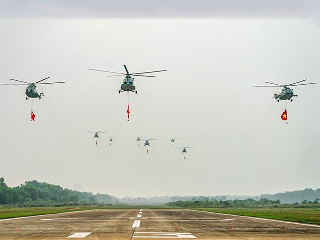 50-nam-vung-canh-bay-giu-troi-phuong-nam