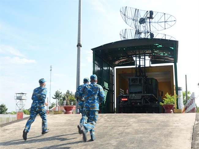 55-nam-canh-giu-bau-troi-to-quoc