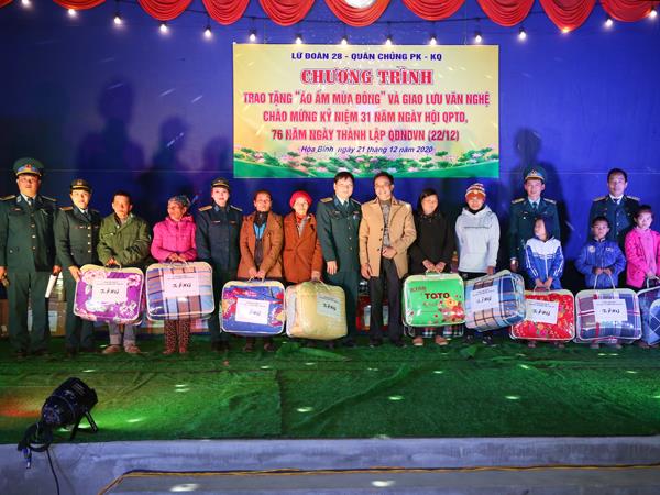 am-ap-chuong-trinh-“ao-am-mua-dong”