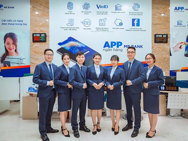 app-mbbank-rut-tien-atm-khong-can-the-an-toan-tuyet-doi