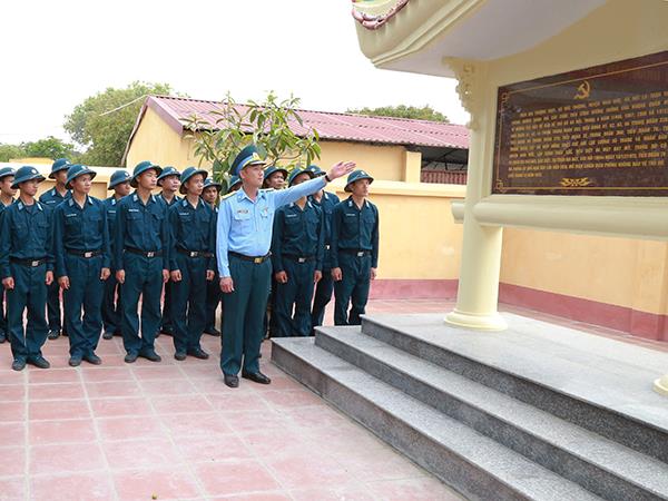 bai-2-khoi-day-long-yeu-nuoc-nang-cao-trach-nhiem-bao-ve-to-quoc