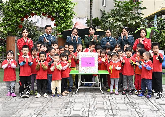 ban-phu-nu-quan-doi-kiem-tra-chat-luong-cong-tac-giao-duc-mam-non-tai-truong-mam-non-hoa-mai-va-truong-mam-non-mua-xuan