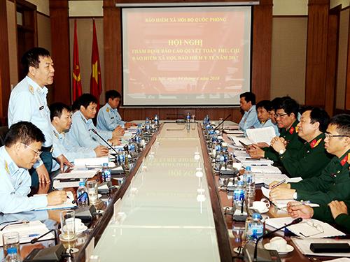 bao-hiem-xa-hoi-bo-quoc-phong-to-chuc-hoi-nghi-bao-cao-quyet-toan-thu-chi-bao-hiem-xa-hoi-bao-hiem-y-te-nam-2017-doi-voi-quan-chung