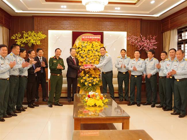 bi-thu-thanh-uy-da-nang-tham-su-doan-372