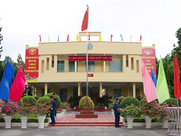 bo-doi-trung-doan-276-thi-dua-mung-ngay-truyen-thong