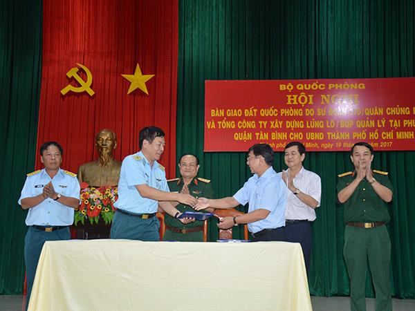 bo-quoc-phong-ban-giao-7-379m2-dat-quoc-phong-cho-ubnd-tp-ho-chi-minh
