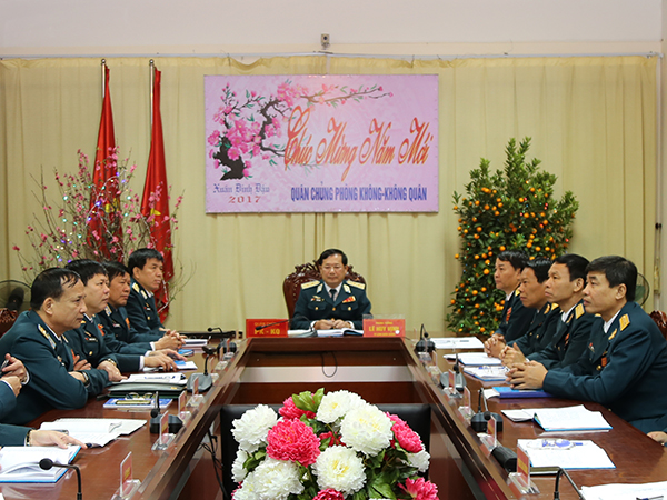 bo-quoc-phong-to-chuc-giao-ban-dau-xuan-va-chuc-tet-cac-don-vi-trong-toan-quan